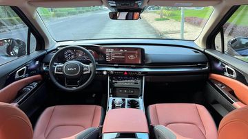 Khoang nội thất đổi mới toàn diện mang đến phong thái sang trọng, đẳng cấp hơn cho chiếc SUV đô thị