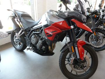 Triumph Tiger 850 Sport 2023 sở hữu đa dạng hơn 60 phụ kiện chính hãng