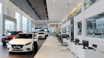 Khu vực trưng bày sang trọng tại Mazda Bến Lức - Long An