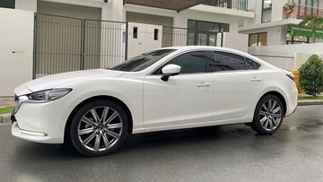 Mazda 6 sở hữu vẻ ngoài hấp dẫn, bắt mắt 
