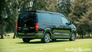 Danh gia so bo xe Peugeot Traveller 2019