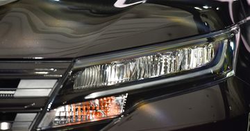 Cụm đèn led định vị ban ngày trên Rush 2018