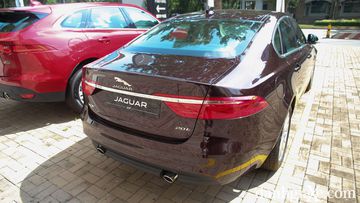 Danh gia so bo xe Jaguar XF 2019