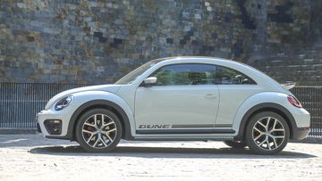 Danh gia so bo xe Volkswagen Beetle Dune 2019