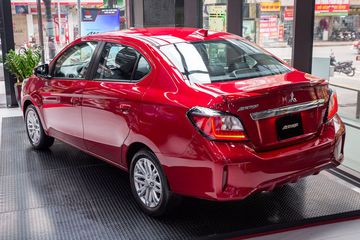 Đánh giá chi tiết xe Mitsubishi Attrage CVT 2020 7 danhgiaxe.com mitsubishi attrage gia 375 trieu 2020 10 173640
