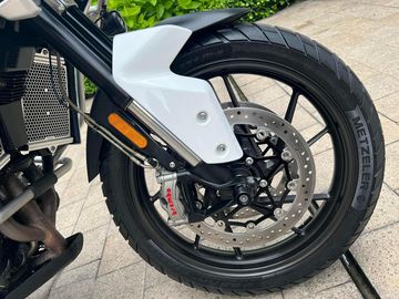 Phanh Brembo Stylema cực nhẹ và chắc chắn giúp tăng hiệu suất tối đa của phanh và lực kéo tay côn