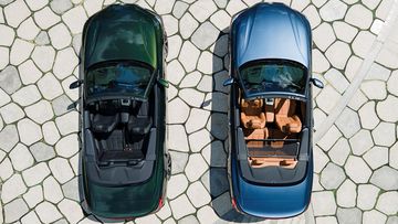 Hàng ghế sau BMW 430i Convertible chỉ thiết kế 2 ghế ngồi chuẩn