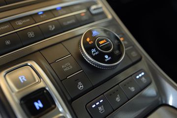 Hệ thống Drive Mode với 4 chế độ: Eco - Comfort - Sport - Smart