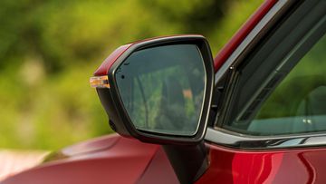 Gương chiếu hậu Ford Territory 2023 có thiết kế giảm đáng kể điểm mù, tối ưu khí động học.