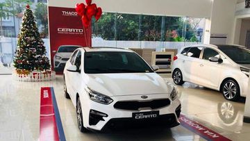 Sảnh trưng bày khá rộng rãi cùng nhiều mẫu xe mới