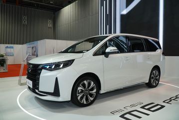 Ng&ocirc;n ngữ thiết kế GAC M6 Pro 2025 lịch l&atilde;m, cao cấp kế thừa đ&agrave;n anh M8