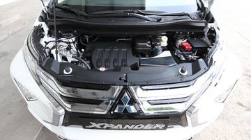 Động cơ 1.5L trên Xpander 2022 sản sinh công suất tối đa 103 mã lực tại 6.000 vòng/phút và mô-men xoắn cực đại 141Nm tại 4.000 vòng/phút. Đi kèm là hộp số sàn 5 cấp hoặc hộp số tự động 4 cấp, cùng hệ thống dẫn động cầu trước