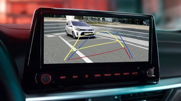 Kia K3 2024 có trang bị camera lùi cùng điều khiển hành trình