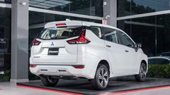 Đuôi xe có phong cách hiện đại trên Mitsubishi Xpander AT