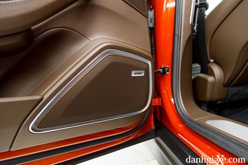 Porsche Panamera 2023 cũng có thể nâng cấp hệ thống âm thanh vòm Bose 15 loa