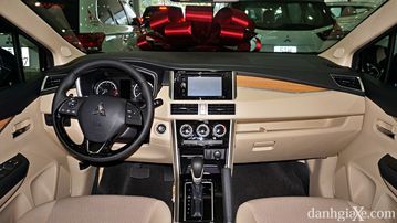 So sánh nhanh Suzuki XL7 2020 và Mitsubishi Xpander 2020 8 mitsubishi xpander 2020 danhgiaxe 44 070741 162201