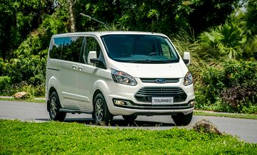 Ford Tourneo ngưng bán tại Việt Nam vì doanh số thấp