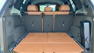 Cốp VinFast LUX A2.0 vô cùng rộng rãi