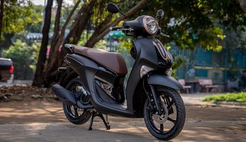 Yamaha Janus 2024 sở hữu những đường nét bo tròn mềm mại, thanh thoát và vô cùng nữ tính