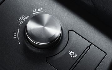4 chế độ lái trên Lexus IS300 F Sport 2023