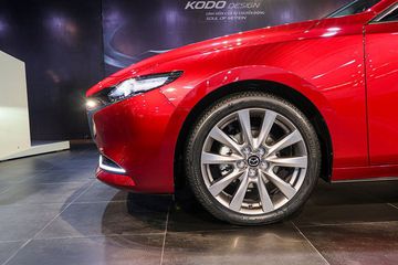 So sánh nhanh Honda Civic 2020 và Mazda3 2020 3 5 181527 120657