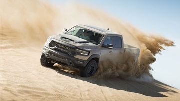 Biến thể TRX cao cấp nhất sở hữu động cơ Hemi V8 6.2L danh tiếng của Dodge.