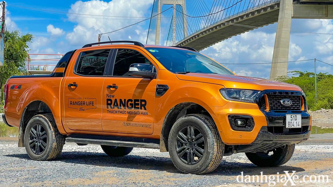 Đánh Giá Ford Ranger 2021: Bán Tải Đi Phố, Công Nghệ Tiện Nghi Nhập Tràn!