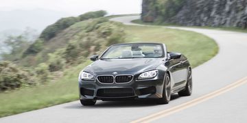 BMW M6 phiên bản Convertible thế hệ thứ 3 ra mắt năm 2012 trong khi phiên bản Coupe đã bị khải tử