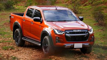 Thiết kế tổng thể của Isuzu D-Max 2023 vẫn duy trì ngôn ngữ hiện đại, trẻ trung và năng động