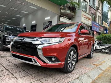 Mitsubishi Outlander 2023 là sự lựa chọn đáng cân nhắc trong phân khúc C-SUV đô thị 7 chỗ