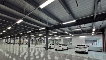 Xưởng dịch vụ