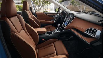 Dưới mỗi ghế ngồi đều được trang bị hệ thống sưởi