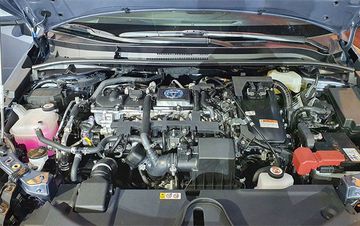 Toyota Altis 2023 mang đến cho người dùng 2 tùy chọn động cơ