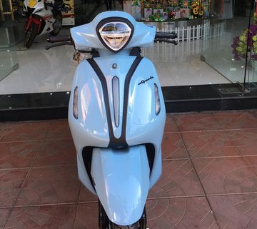 Cụm đèn chính tạo hình kim cương quen thuộc