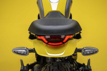 Scrambler 2023 đi kèm với yên có độ cao chỉ 795 mm