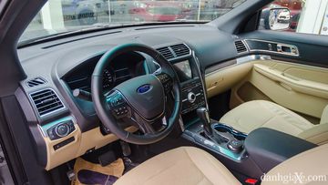 Danh gia so bo xe Ford Explorer 2019