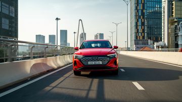 Audi Q8 e-tron 2024 còn trang bị một loạt công nghệ hỗ trợ người lái hiện đại