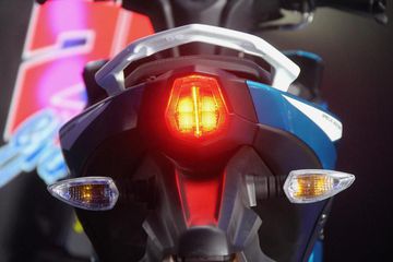 Đuôi xe Exciter 155 VVA 2024 có thiết kế kéo dài, vuốt nhọn sắc sảo