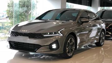 KIA K5 với thiết kế thể thao, cá tính