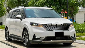 KIA Carnival có không gian xe rộng rãi