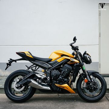 Triumph Street Triple 765 RS 2023 màu vàng