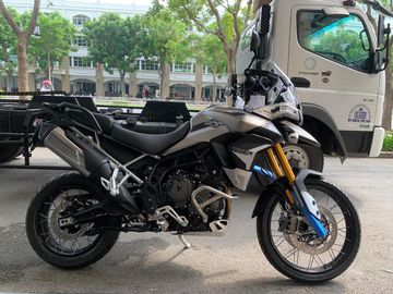 Triumph Tiger 850 Sport 2023 màu đen xám