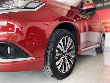 Outlander 2023 sở hữu bộ lazang đúc hợp kim đa chấu kích thước 18 inch