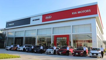 Showroom có thiết kế thoáng đãng, sang trọng, tiện nghi