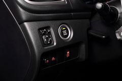 Nút bấm khởi động Start/Stop trên Mitsubishi Triton 2022