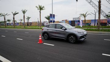 BYD Atto 3 2024 có một cấu hình động cơ đủ dùng, không quá mạnh mẽ nhưng không hề yếu