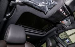 Cửa sổ trời trên Mazda3 2021