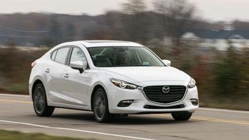 
        Mazda 3 thế hệ 3 thực sự chiếm được cảm tình của đông đảo khách hàng
