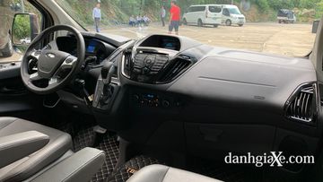 Danh gia so bo xe Ford Tourneo 2019