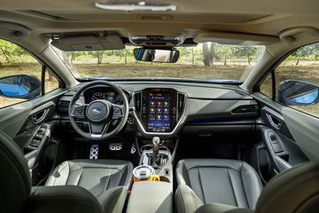 Nội thất Subaru Crosstrek 2025 sử dụng vật liệu chưa tương xứng với giá bán